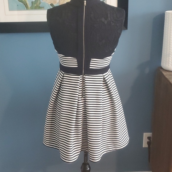 Forever 21 black and white striped dress - Picture 4 of 5